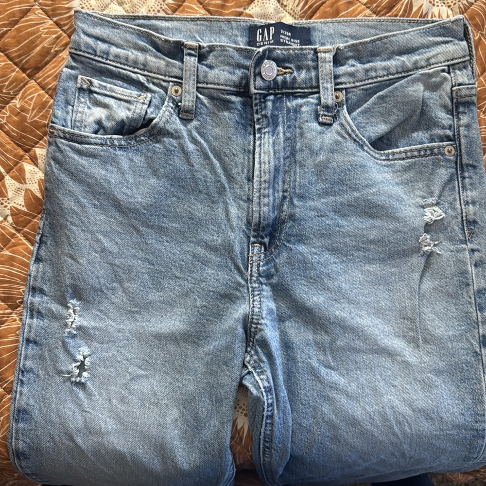 Gap Jeans - Picture 2 of 3